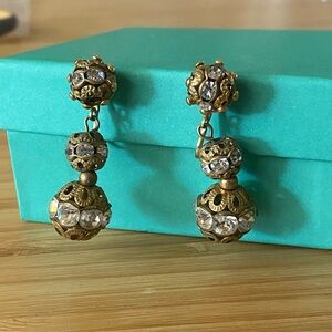 Vintage Drops Gold Tone Rhinestone Pristine Clip
Earrings